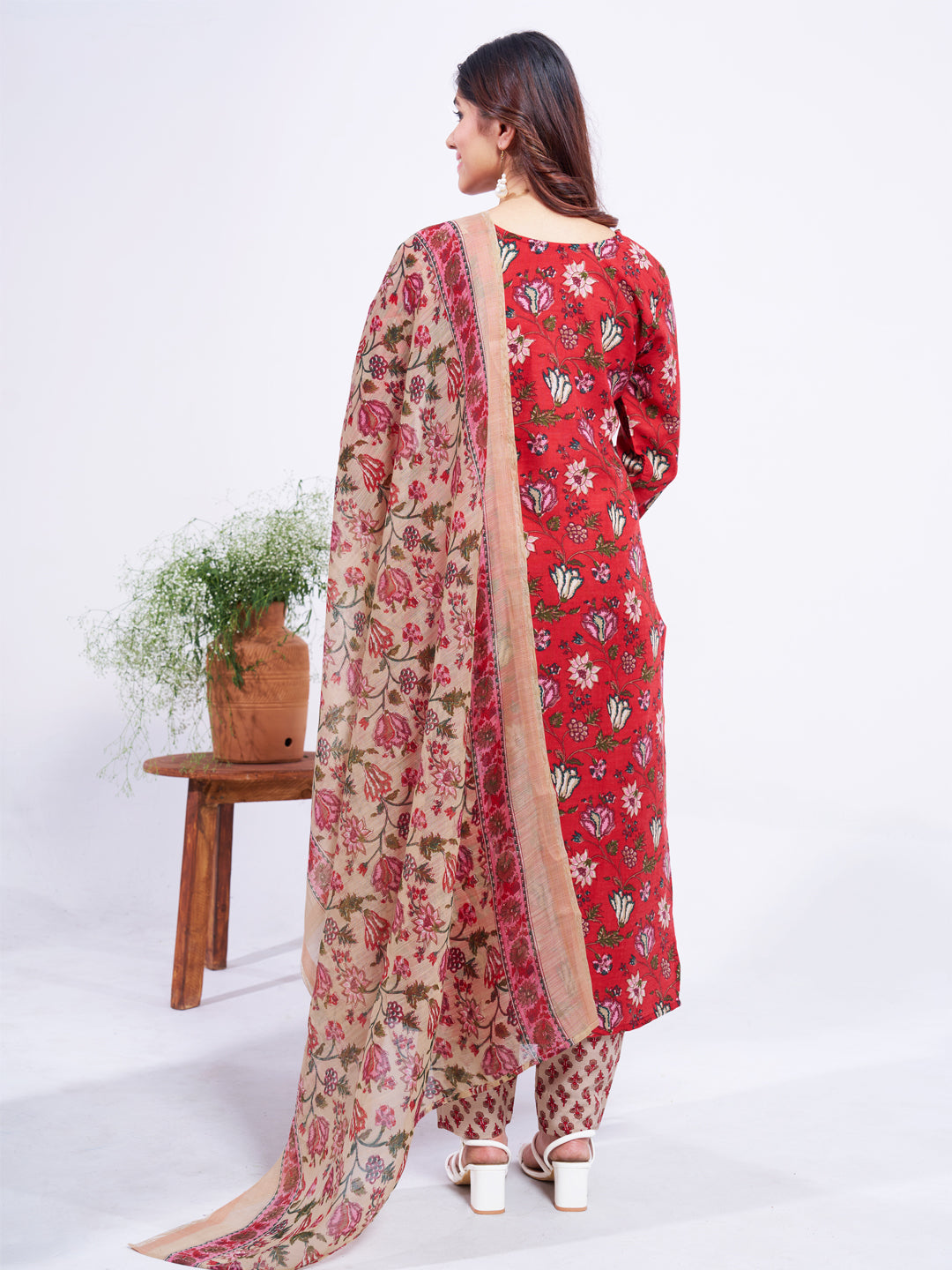 RED Kurti Pant Dupatta Set – Elegant Style for Every Occasion