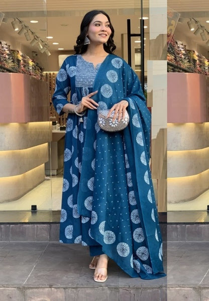 Morpich Kurti Pant Dupatta Set – Elegant Style for Every Occasion